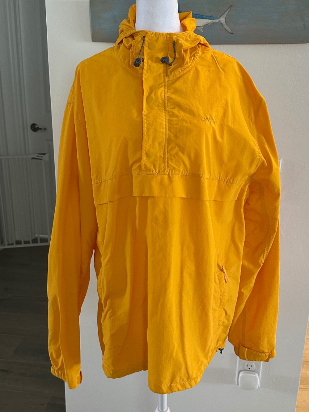 Mens Orvis rain jacket.  size XL